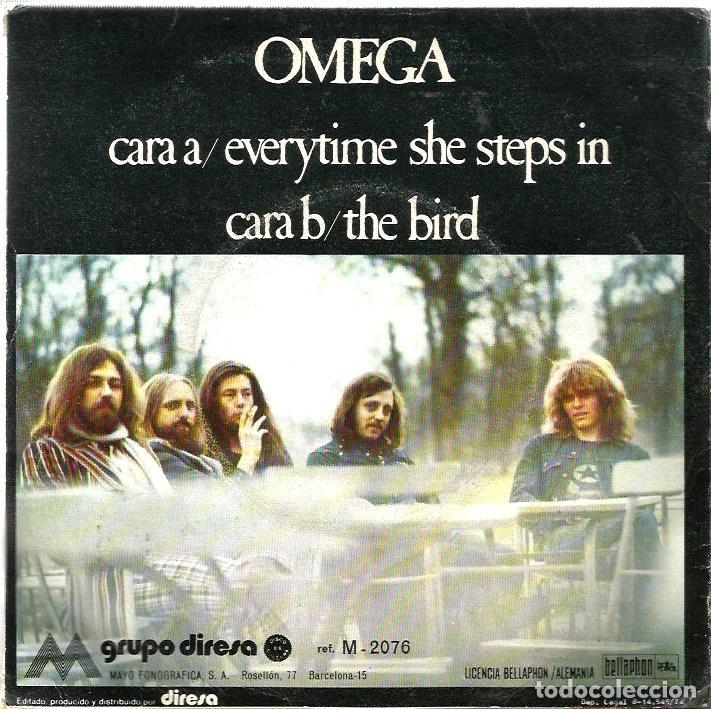 Discos de vinilo: SG OMEGA : EVERYTHIME SHE STEPS IN - Foto 2