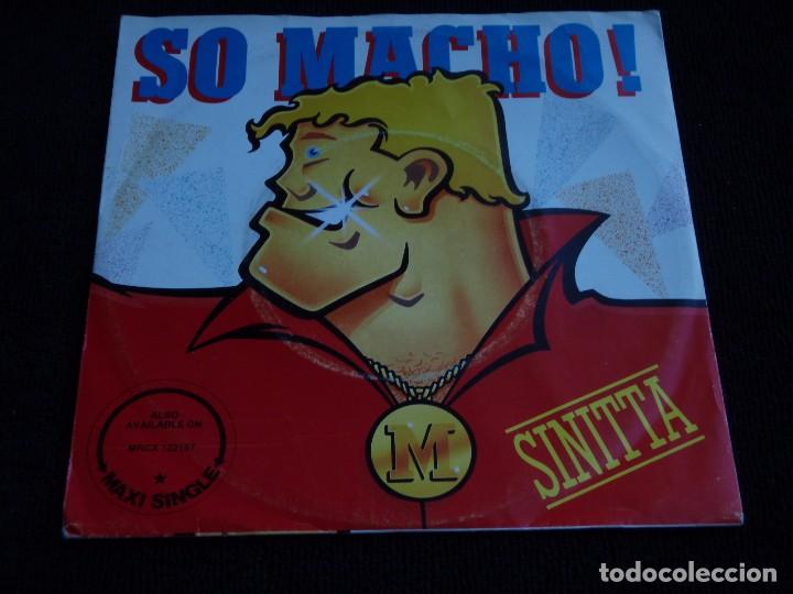 Discos de vinilo: SINITTA  ( SO MACHO! - SHOWDOWN )   1985 - SWEDEN  SINGLE45   MEGA RECORDS - Foto 1