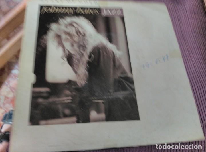 Discos de vinilo: JOHNNY HATES LOTE 2 SINGLES - Foto 2