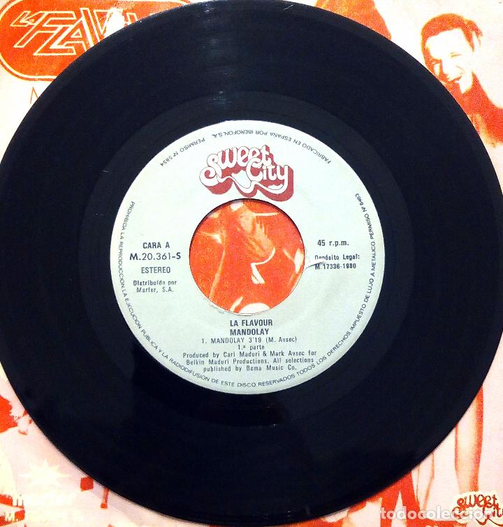 Discos de vinilo: SINGLE LA FLAVOUR - MANDOLAY - MARFER 1980. - Foto 3