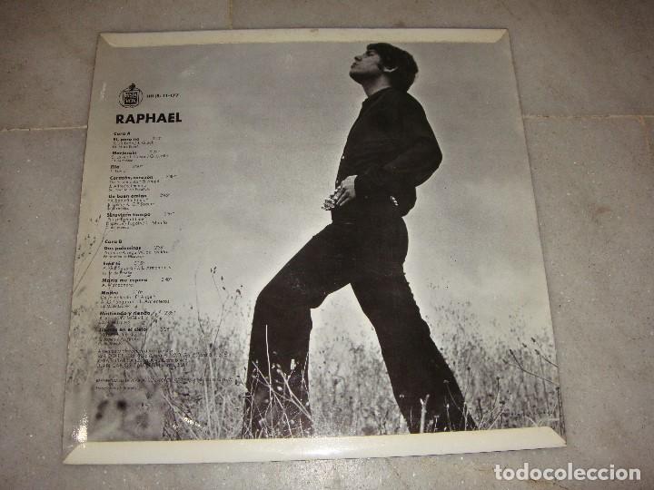 Discos de vinilo: LP RAPHAEL AQU&Iacute; ! HISPAVOX EDICI&Oacute;N ESPA&Ntilde;OLA - Foto 2