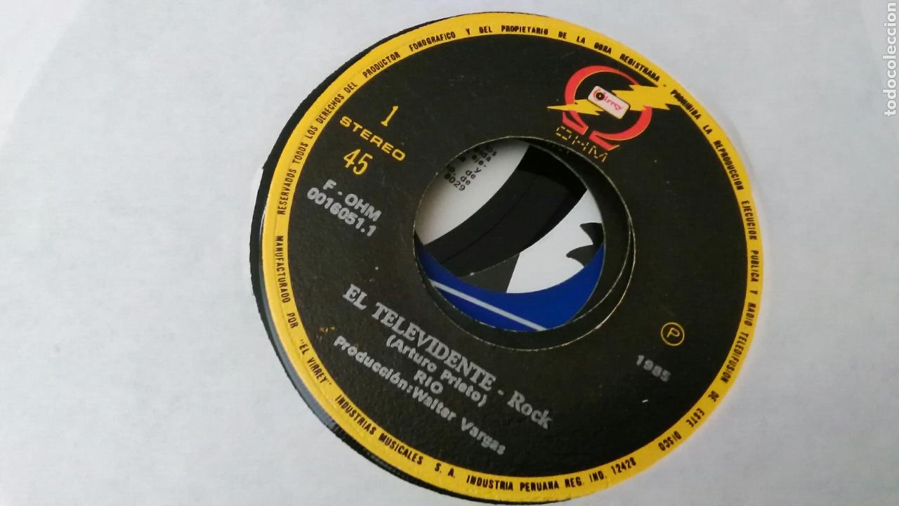 Disques de vinyle: Rio siNgle el televidente - lejos de ti.peru 1985