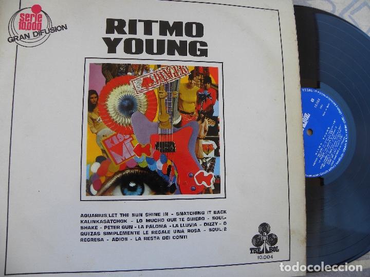 Discos de vinilo: CHUS MARTINEZ Y SU CONJUNTO - RITMO YOUNG -LP 1970 - Foto 1