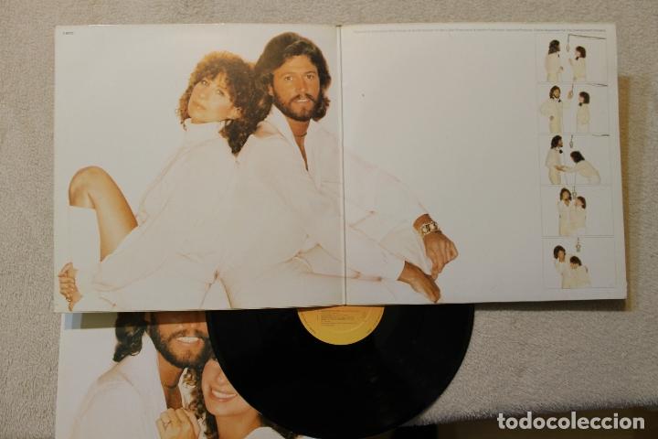 Discos de vinilo: BARBRA STREISAND GUILTY LP GATEFOLD COVER - Foto 2