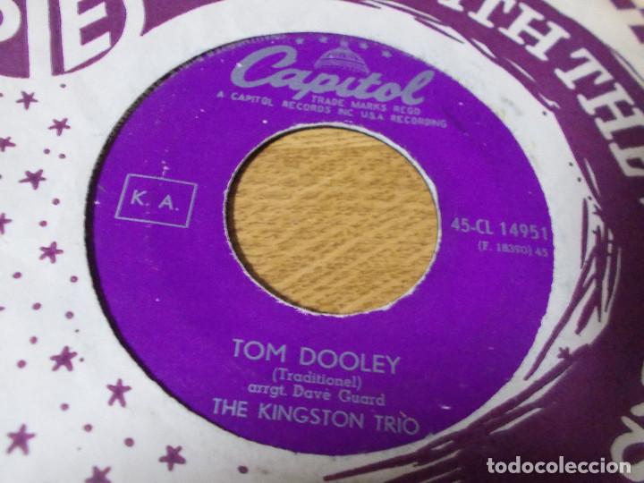 Discos de vinilo: THE KINGSTON TRIO. RUBY RED. TOM DOOLEY. - Foto 3