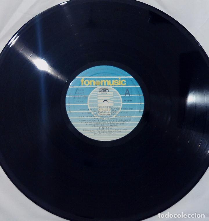Discos de vinilo: LP SINITTA - WICKED - FONOMUSIC 1989. - Foto 4