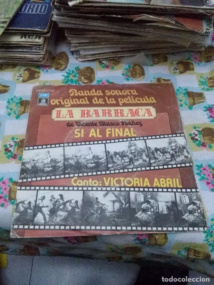 Discos de vinilo: BANDA SONORA ORIGINAL DE LA PELICULA LA BARRACA. SI AL FINAL. MB3 - Foto 1