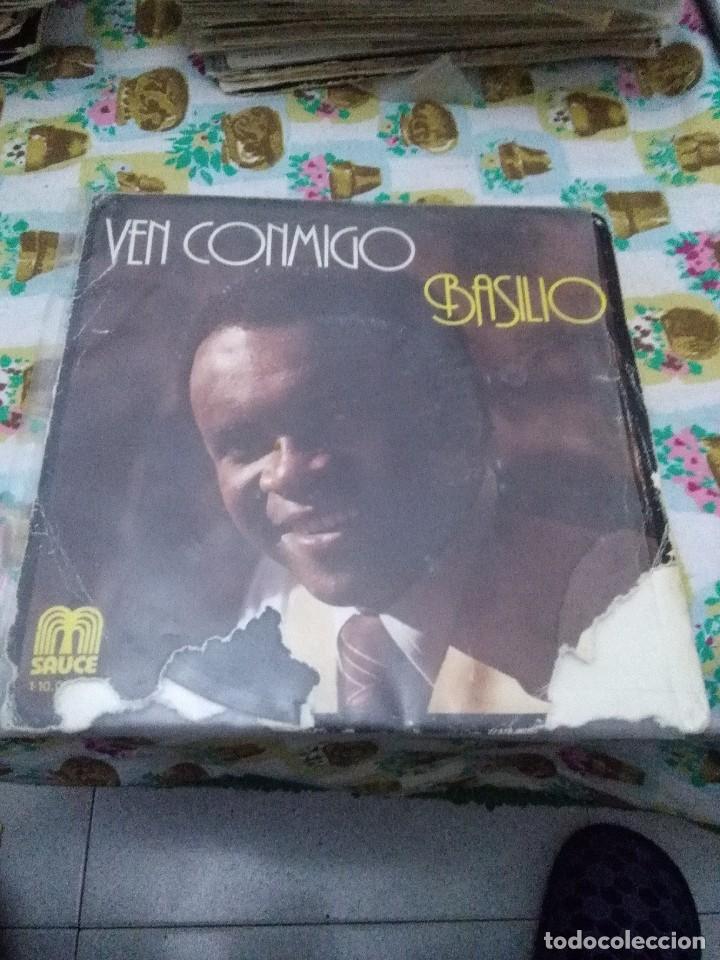 Discos de vinilo: VEN CONMIGO. TU ERES LIBRE. BASILIO. MB2 - Foto 1