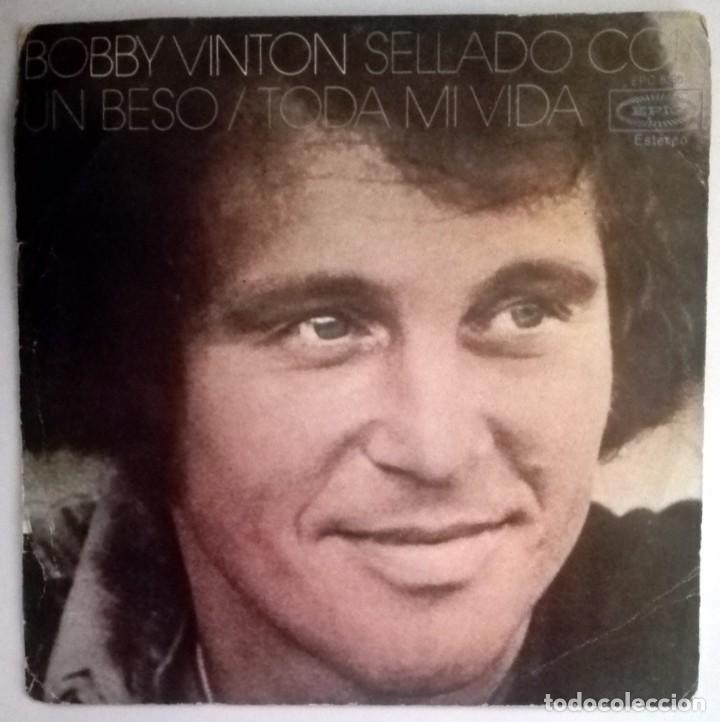 Discos de vinilo: BOBBY VINTON SELLADO CON UN BESO - Foto 1