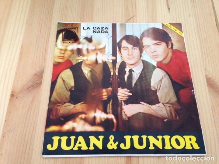 Discos de vinilo: Juan & Junior - La Caza / Nada (7-, Single) - Foto 1