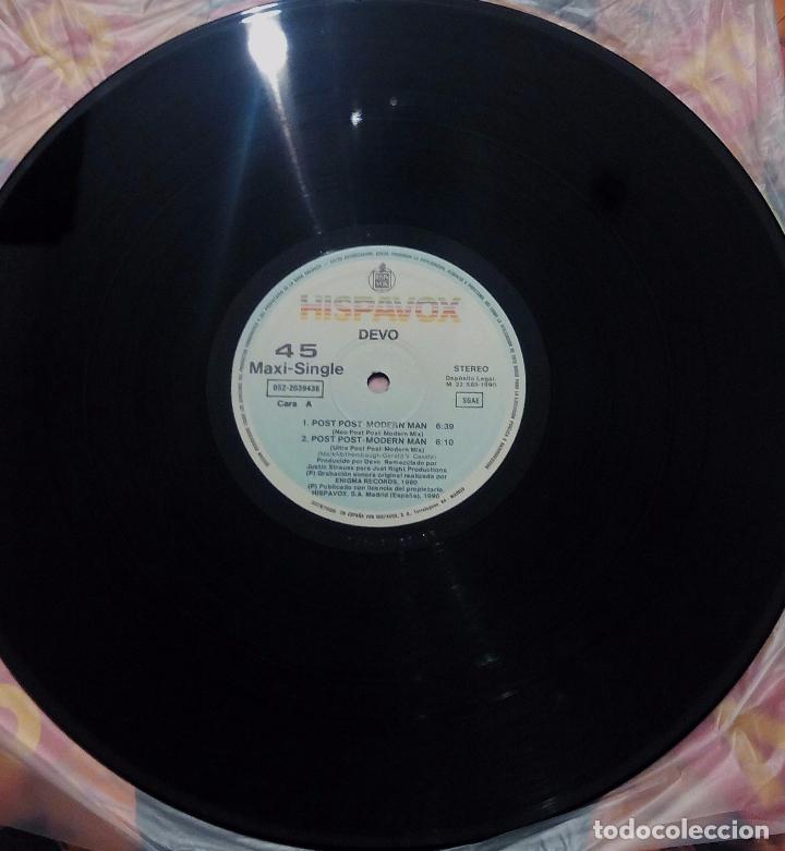 Discos de vinilo: MAXI SINGLE DEVO - POST POST-MODERN MAN - HISPAVOX 1990. - Foto 4