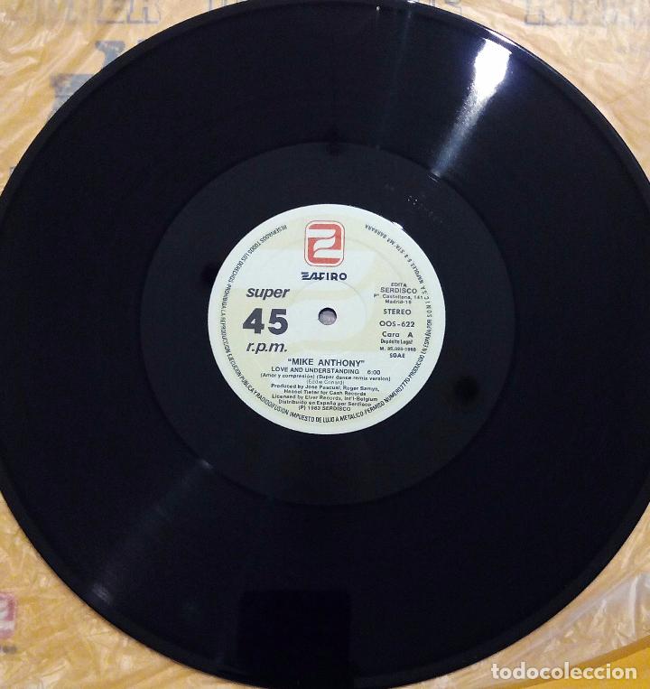 Discos de vinilo: MAXI SINGLE MIKE ANTHONY - LOVE AND UNDERSTANDING - SONIC 1983. - Foto 4