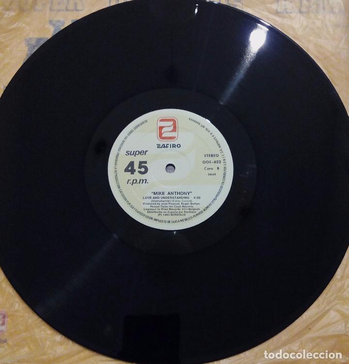 Discos de vinilo: MAXI SINGLE MIKE ANTHONY - LOVE AND UNDERSTANDING - SONIC 1983. - Foto 5