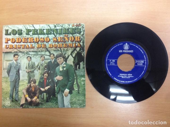 Discos de vinilo: SINGLE LOS PEKENIKES - PODEROS SE&Ntilde;OR - CRISTAL DE BOHEMIA - Foto 1