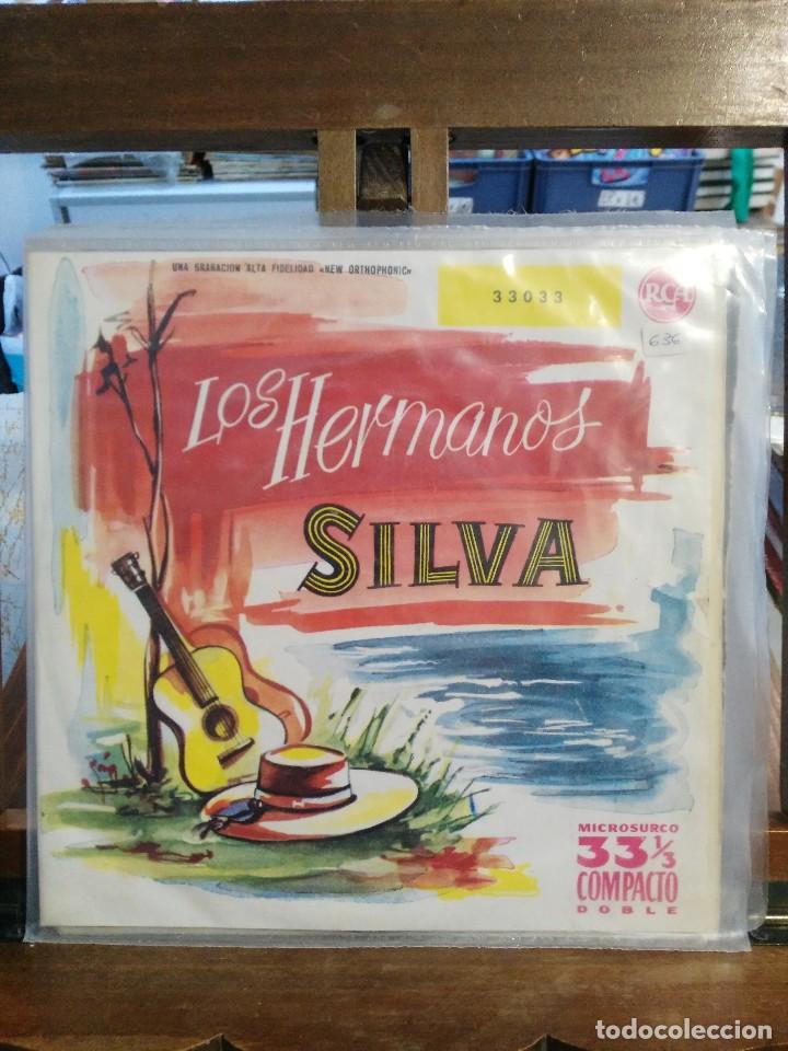 Disques de vinyle: Los Cuatro Hermanos Silva - Yo vendo unos ojos negros / L&aacute;grimas de amor / ... - EP.