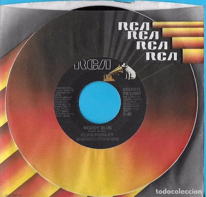Discos de vinilo: ELVIS PRESLEY: MOODY BLUE / SHE THINKS I STILL CARE - Foto 1