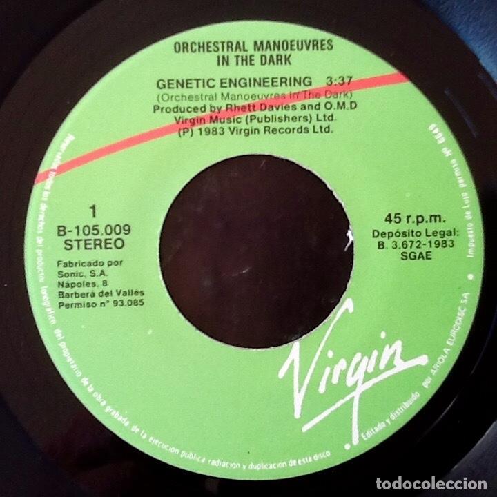 Discos de vinilo: O.M.D. : GENETIC ENGINEERING / 4-NEU [TELEGRAPH - ESP 1983] 7&rdquo; - Foto 3