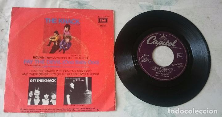 Discos de vinilo: The Knack: Pay the devil / Lil cals big mistake (Capitol Records 1981) - Foto 2