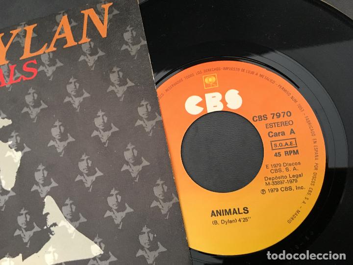 Discos de vinilo: BOB DYLAN (ANIMALS) SINGLE ESPA&Ntilde;A 1979 (EPI6) - Foto 2