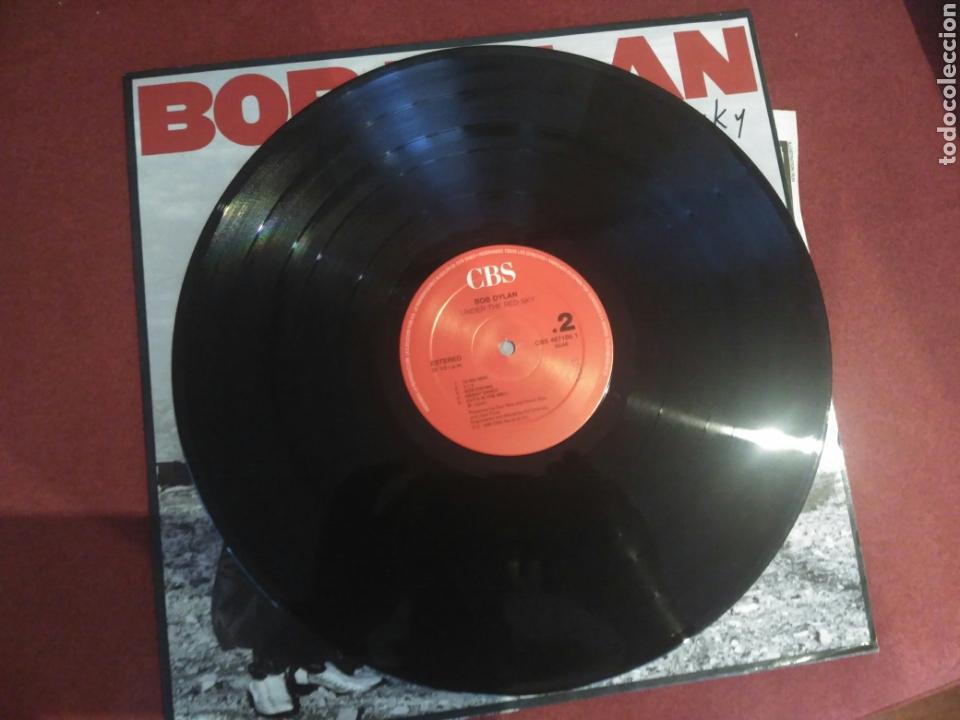 Discos de vinilo: Bob Dylan under the red sky 1990 - Foto 4