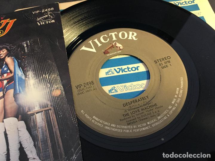 Discos de vinilo: THE LOVE MACHINE ( DESPERATELY) SINGLE JAPAN (EPI6) - Foto 2