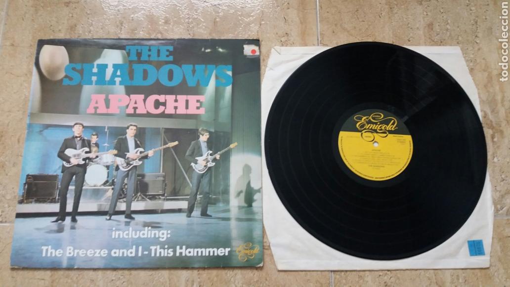 Discos de vinilo: THE SHADOWS &rdquo;APACHE&rdquo; HOLANDA 1974. - Foto 1