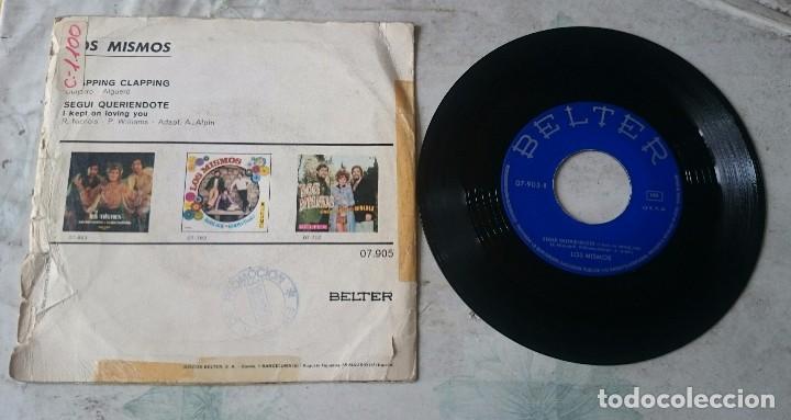 Discos de vinilo: Los Mismos: Clapping clapping / Segu&iacute; queriendote (Belter 1971) - Foto 2