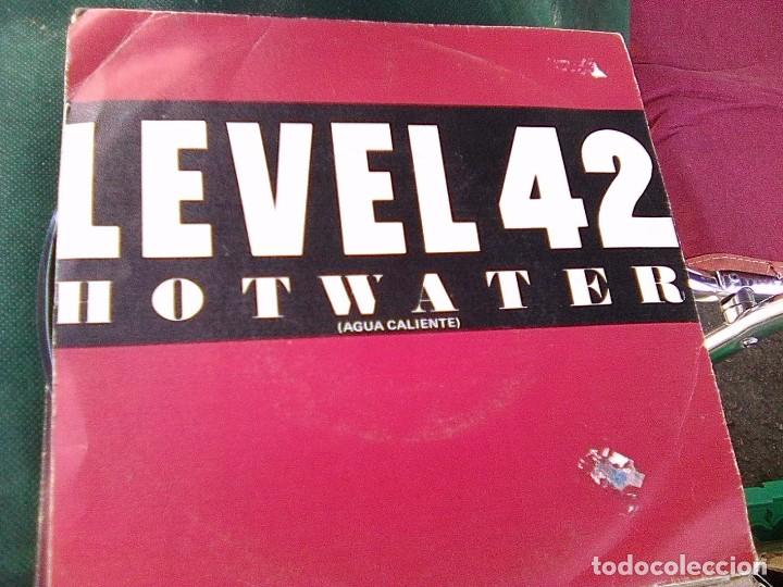Discos de vinilo: Level 42 - Hot water (Polydor, 1984) - Foto 1