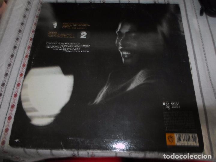 Discos de vinilo: GEORGE BENSON WHILE THE CITY SLEEPS - Foto 3