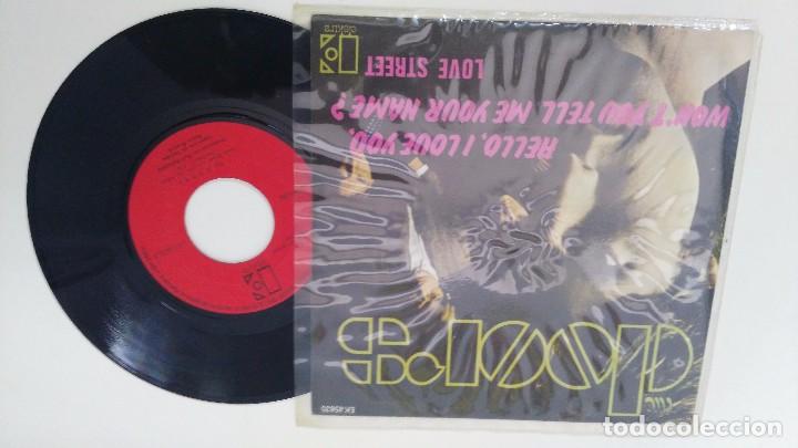 Discos de vinilo: disco antiguo doors hello  i love you - Foto 2