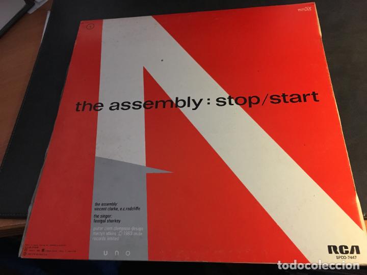 Discos de vinilo: THE ASSEMBLY (NEVER NEVER) MAXI SINGLE (B-30) - Foto 3