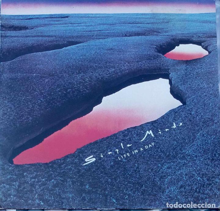 Discos de vinilo: SIMPLE MINDS, LIFE IN A DAY. LP ESPA&Ntilde;A - Foto 1