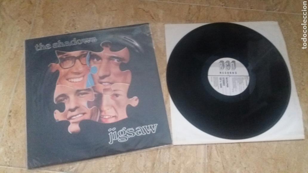 Discos de vinilo: THE SHADOWS &rdquo; JIGSAW&rdquo; UK 1990. - Foto 1
