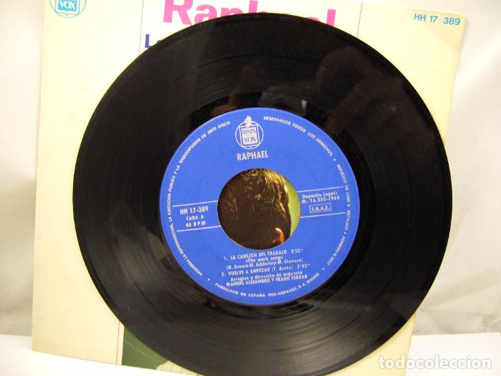 Discos de vinilo: EP DE RAPHAEL LA CANCION DEL TRABAJO - Foto 4