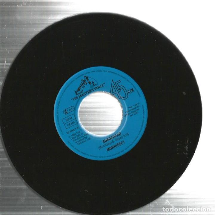 Discos de vinilo: SINGLE MORRISEY : WE HATE IT WHEN OUR FRIENDS + SUEDEHEAD - Foto 4