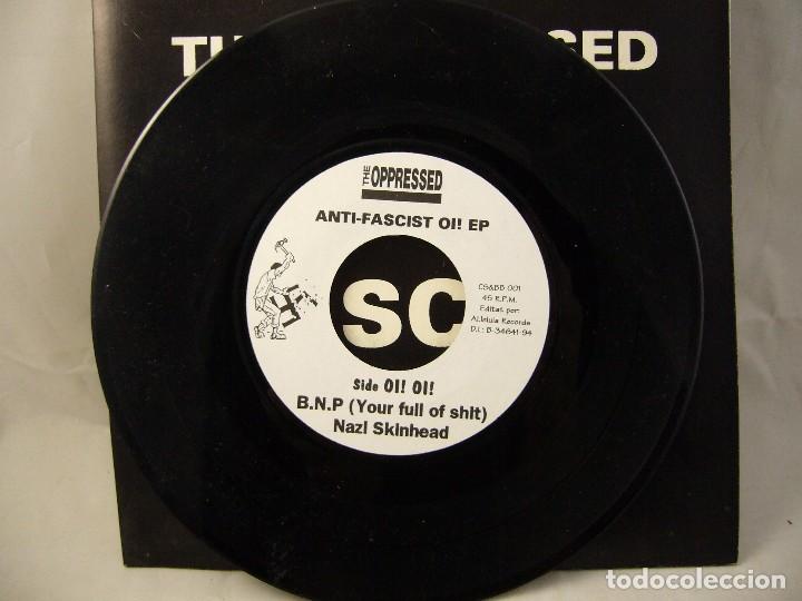 Discos de vinilo: THE OPPRESSED - ANTI FASCIST - LP - Foto 4