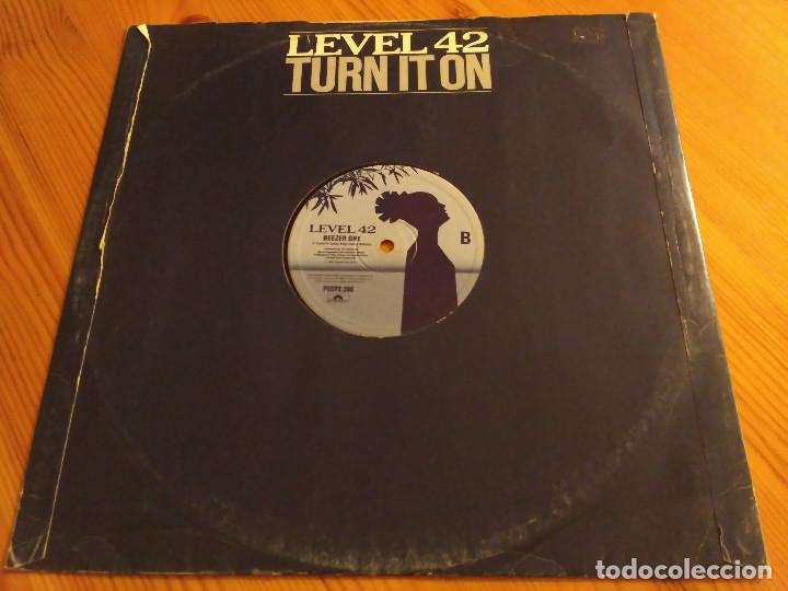 Discos de vinilo: Level 42 - Turn it on - Foto 1