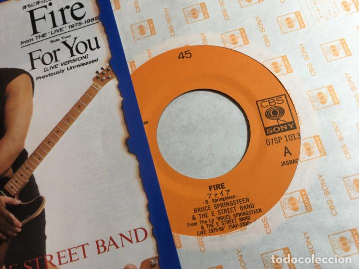 Discos de vinilo: BRUCE SPRINGSTEEN ( FIRE / FOR YOU) SINGLE JAPAN (EPI9) - Foto 2