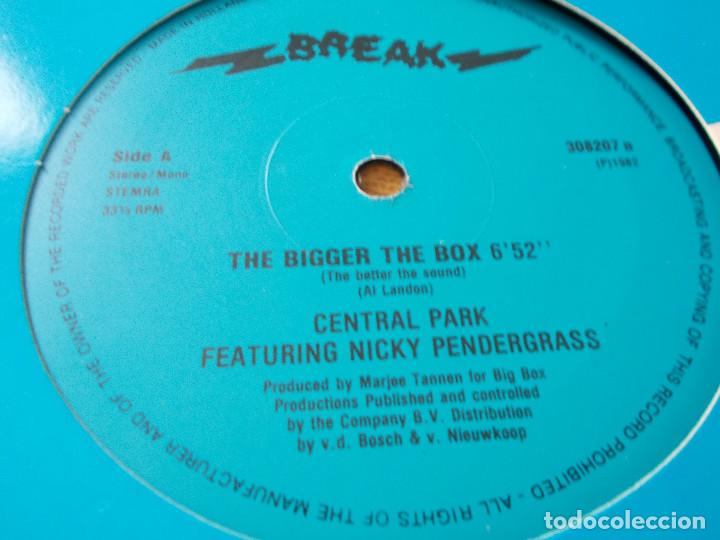 Discos de vinilo: CENTRAL PARK FEATURING NICKY PENDERGRASS.THE BIGGER THE BOX. - Foto 2