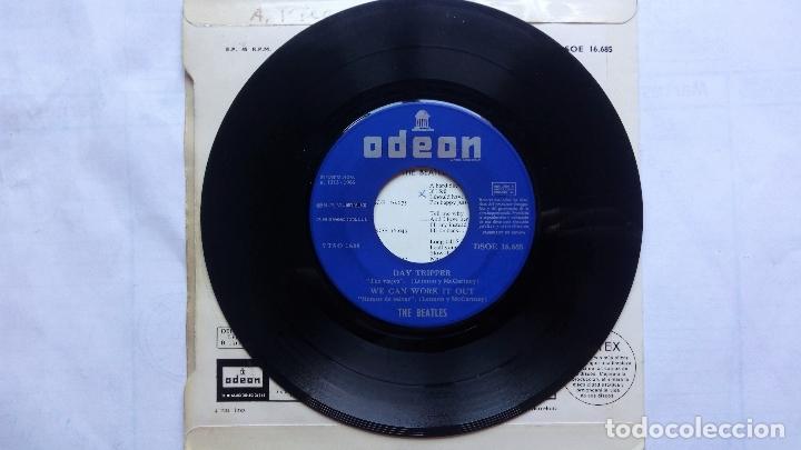 Discos de vinilo: THE BEATLES - WE CAN WORK IT OUT - IM DOWN - ODEON 1966 - Foto 3