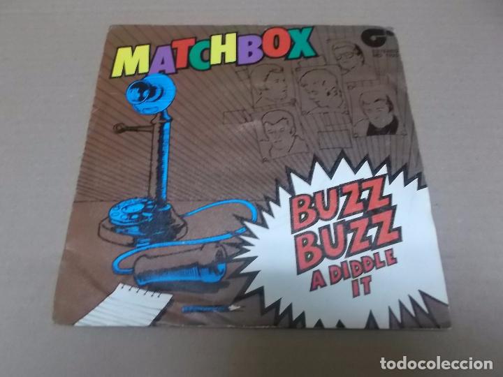 Discos de vinilo: MATCHBOX (SN) BUZZ BUZZ A DIDDLE IT A&Ntilde;O 1980 - Foto 1