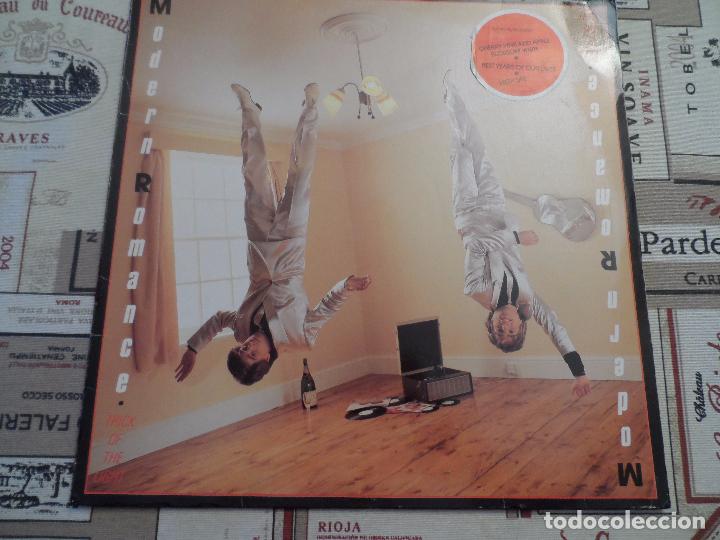 Discos de vinilo: MODERN ROMANCE - TRICK OF THE LIGHT - Foto 1