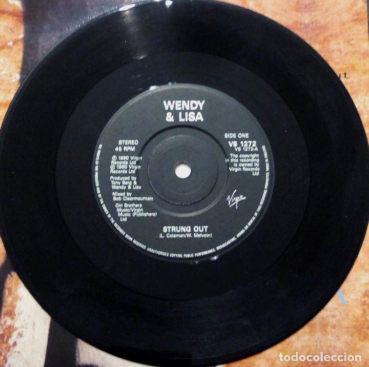 Discos de vinilo: SINGLE WENDY & LISA - STRUNG OUT - VIRGIN 1990. - Foto 3