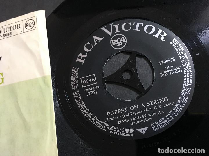Discos de vinilo: ELVIS (TELL ME WHY / PUPPET ON A STRING) SINGLE  (EPI9) - Foto 2