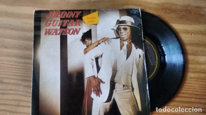 Discos de vinilo: SINGLE (VINILO) DE JOHNNY GUITAR WATSON A&Ntilde;OS 80 - Foto 1