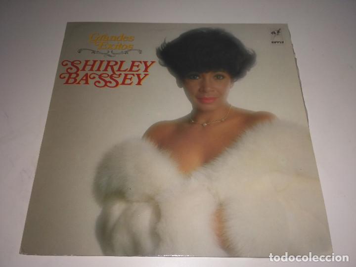 Discos de vinilo: Shirley Bassey - Grandes exitos (LP) - Foto 1