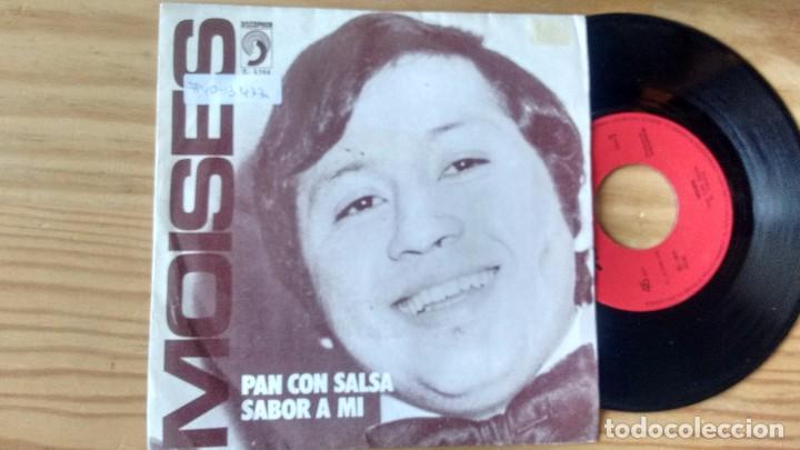 Disques de vinyle: SINGLE (VINILO) DE MOISES A&Ntilde;OS 70