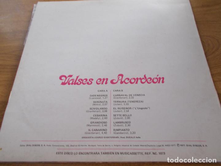 Discos de vinilo: VALSES EN ACORDE&Oacute;N. - Foto 2