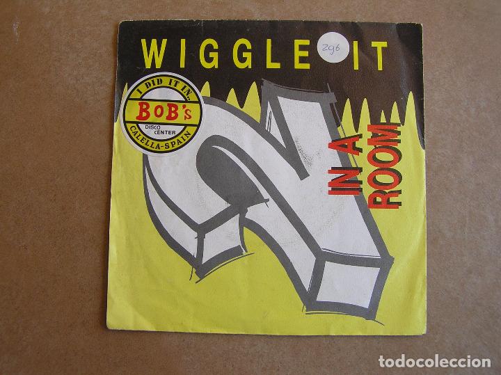 2 In A Room Wiggle It Red Bullet 1990 Sin Sold