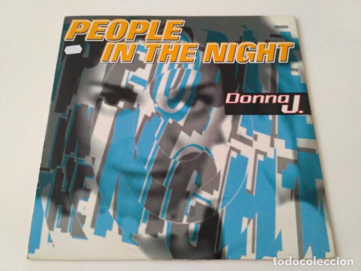 Discos de vinilo: Donna J. - People In The Night - Foto 1
